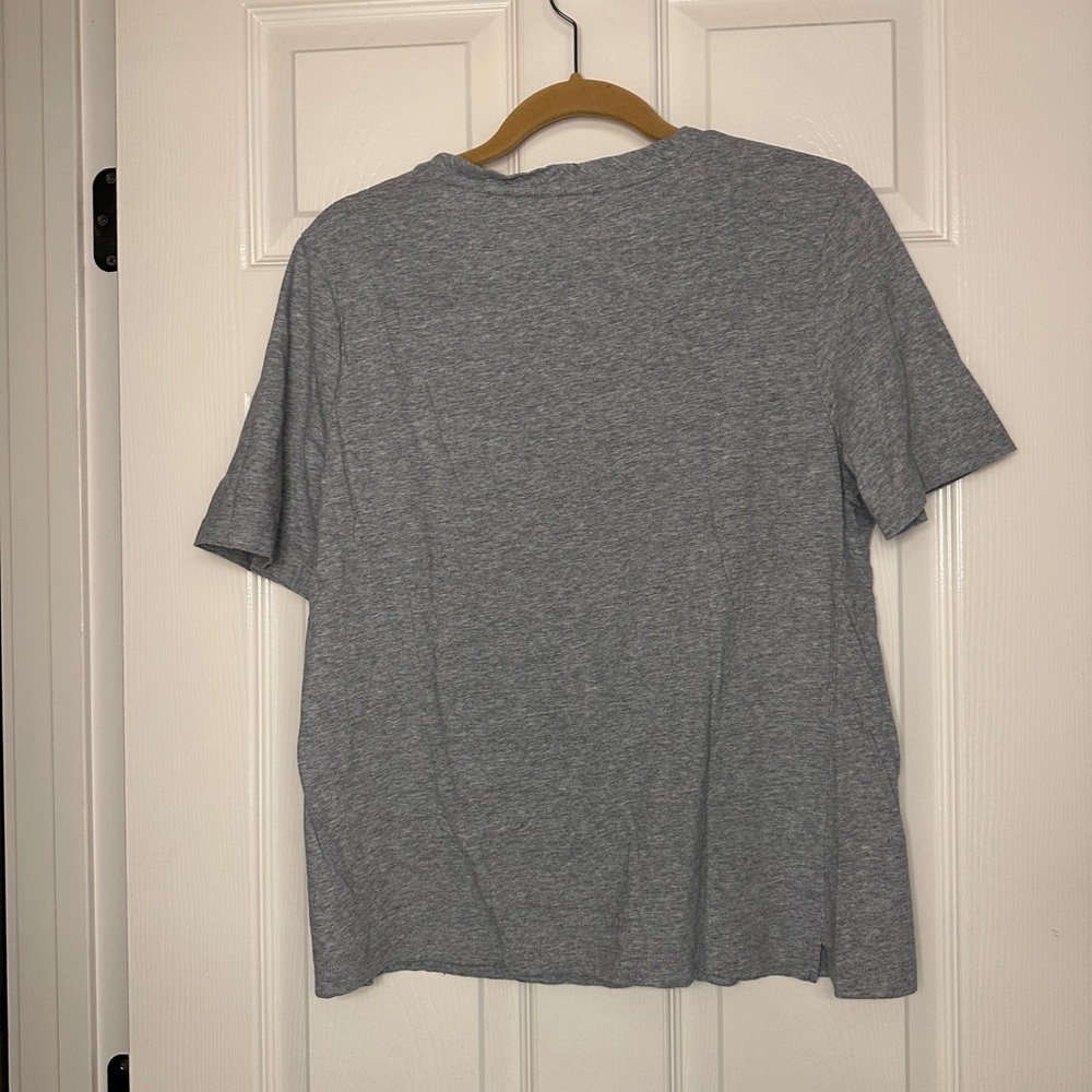 Jockey Women’s Gray T-Shirt - Size Small - Picture 4 of 5